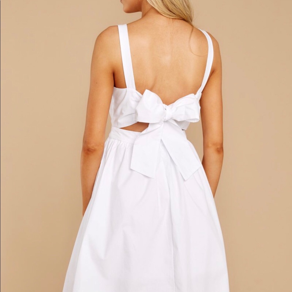 Red Dress Boutique White dress size XS